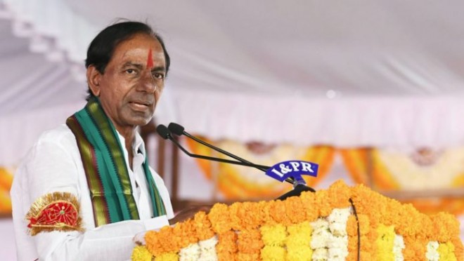 EC issues notice to Telangana CM KCR for his remarks on Hindus