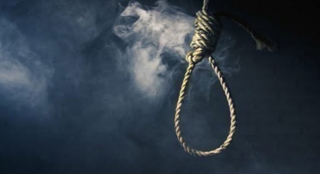 Hyderabad: A woman commits suicide 