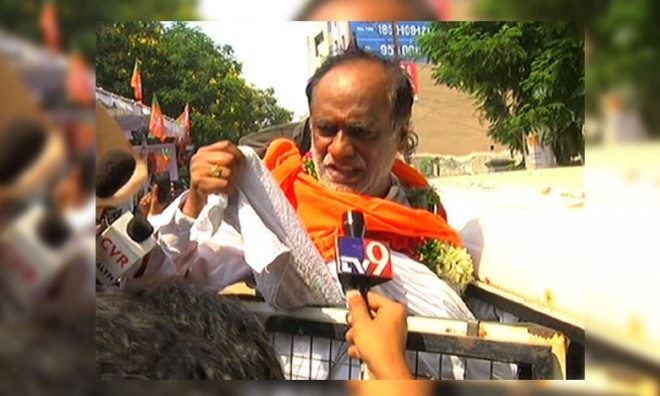 Telangana BJP chief Laxman arrested