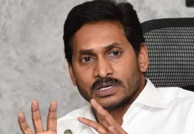 Jagan gives a bumper offer to PK's close aide